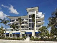 Royal Blues Hotel 