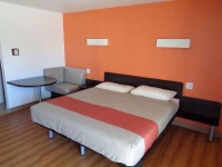 Motel 6 Dumas 