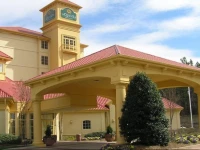 La Quinta Inn & Suites Durham Research Triangle Park 