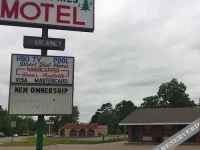 Holiday Pines Motel 2*
