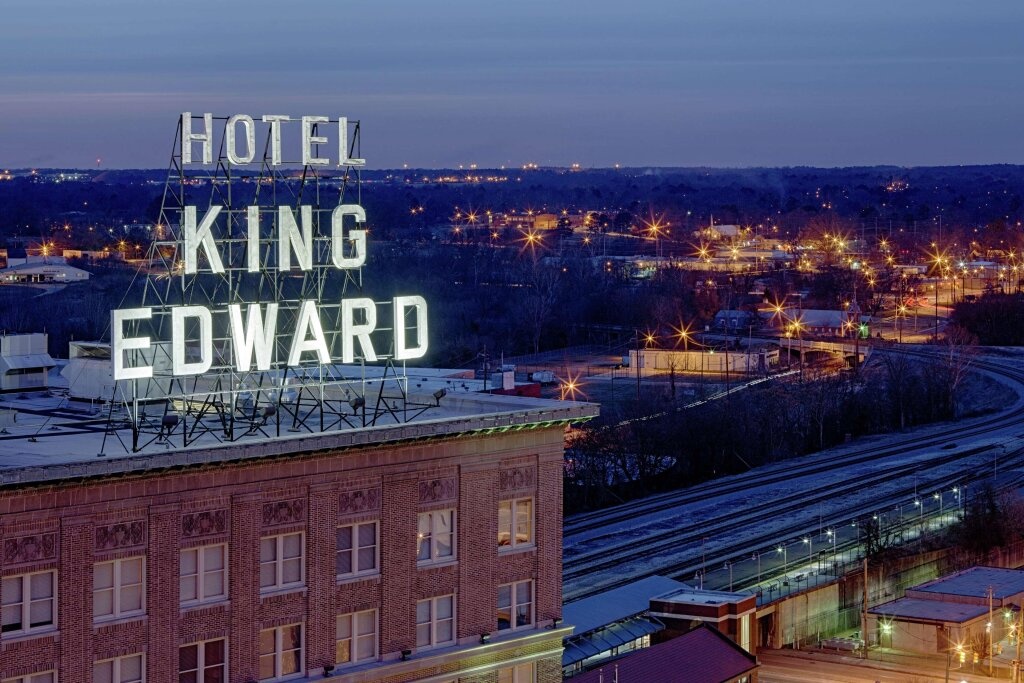 Hilton Garden Inn Jackson Downtown 