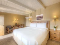 Elk Refuge Inn 