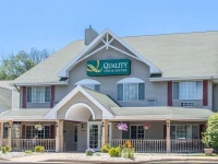 Quality Inn & Suites East Troy 