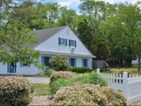 Blue Dolphin Inn 