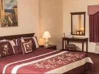Tuscany House Hotel at Renault Winery 