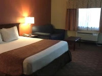 Wingfield Inn & Suites 