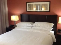 Embassy Suites - Newark Airport 