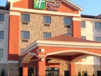 Holiday Inn Express & Suites Elkton - University Area 