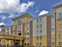 La Quinta Inn & Suites Elkview Charleston NE 