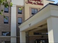 Hampton Inn & Suites - Elyria, OH 