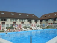 The Admiralty Inn & Suites 