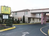 Express Inn - Wall 