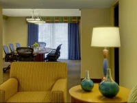 Embassy Suites Phoenix - Biltmore 