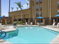 GreenTree Inn & Suites Phoenix Sky Harbor 