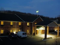Mountain Inn & Suites Airport - Hendersonville 