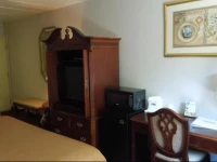 Travelodge-Florence/Cincinnati South 