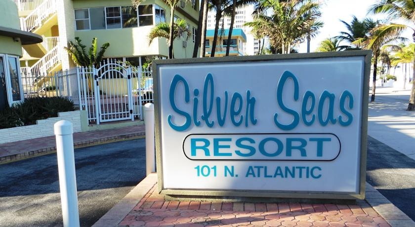 Silver Seas Beach Resort 3*