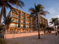 The Sea Lord Hotel & Suites 