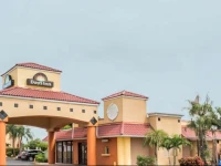 Days Inn Fort Myers South/Airport 