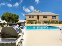 Island Beach Club Apartment 8751-304 