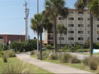 Emerald Coast Inn & Suites 