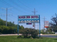 River Inn 
