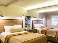 Fredericksburg Inn and Suites 