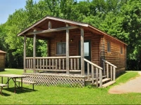 Fremont Jellystone Park Cottage 28 