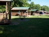Fremont Jellystone Park Loft Cabin 3 