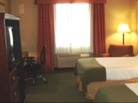 Holiday Inn Express Hotel & Suites Columbus Airport 