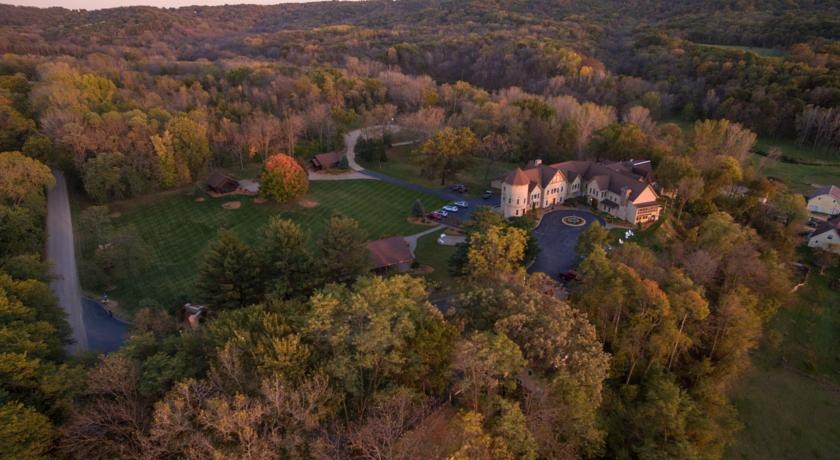 Goldmoor Inn & Resort 