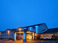 Baymont Inn & Suites Galesburg 