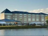 Ramada Geneva Lakefront 