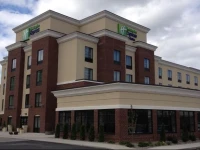 Holiday Inn Express & Suites Geneva Finger Lakes 