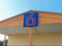 Motel 6 Giddings, TX 
