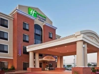 Holiday Inn Express & Suites Great Bend 
