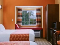 Microtel Inn & Suites by Wyndham University Medical Park 