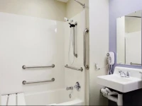 Econo Lodge Inn and Suites Greenville 