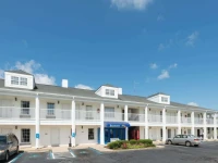 Baymont Inn and Suites - Greenville/I-65 