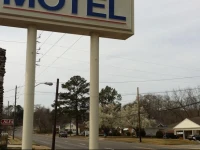 Hamilton Holiday Motel 