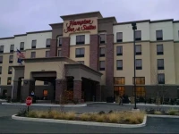 Hampton Inn & Suites - Pittsburgh/Harmarville, PA 