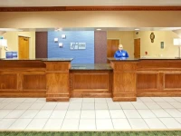 Holiday Inn Express & Suites Harrison 