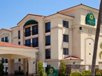 La Quinta Inn & Suites NE Long Beach / Cypress 
