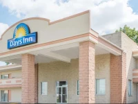 Days Inn Saint Louis North 