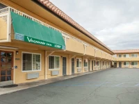 Vagabond Inn Hemet 2*