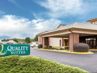 Quality Suites Convention Center - Hickory 