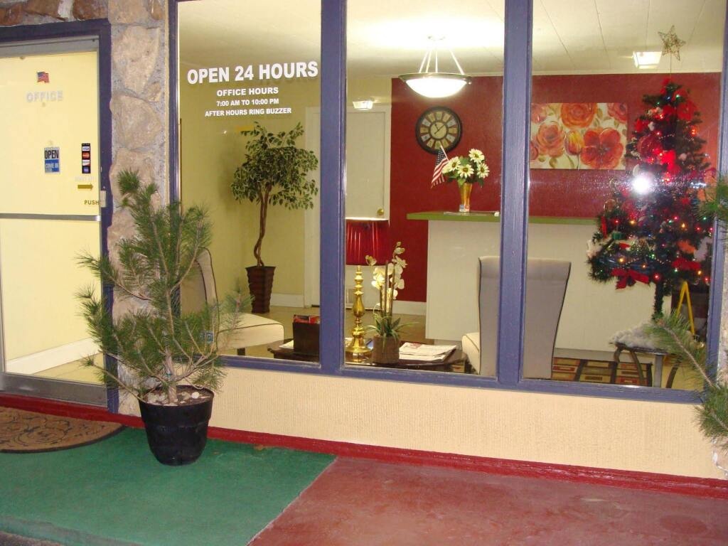 Hico Hills Inn 