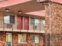 Econo Lodge Inn & Suites Hillsboro/Portland 