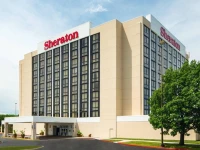 Sheraton West Des Moines Hotel 3*