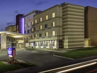 Fairfield Inn and Suites Hutchinson 